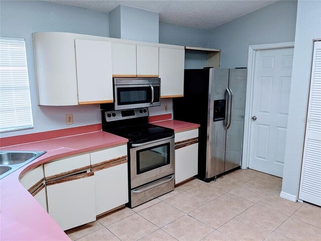 Building Photo - 5327 Baldock Ave