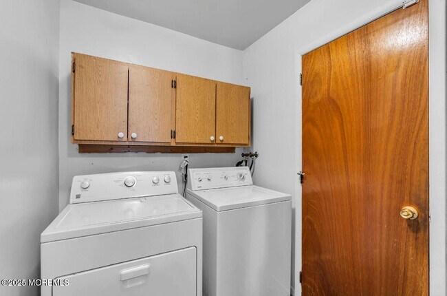 Building Photo - 101 Bristlecone Dr