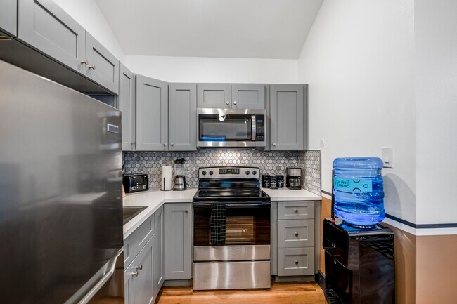 Building Photo - 5512 Texas St