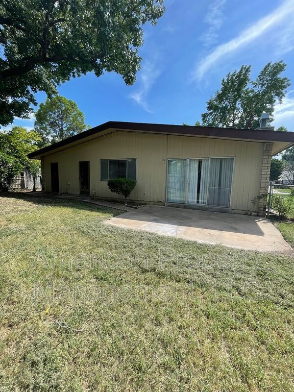 Building Photo - 7217 E 55th Pl