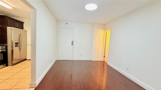 Building Photo - 1465 NE 123rd St