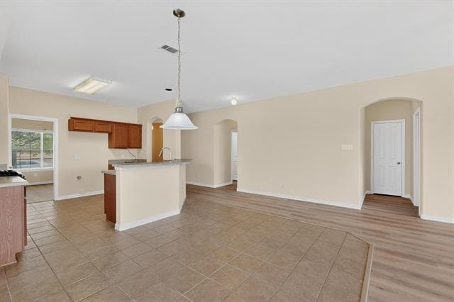 Building Photo - 2008 Jasmine Valley Drive