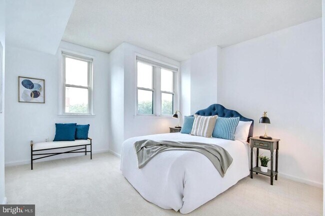 Building Photo - 930 Astern Way