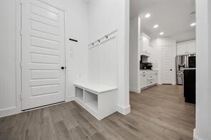 Building Photo - 210 W Netleaf Ct