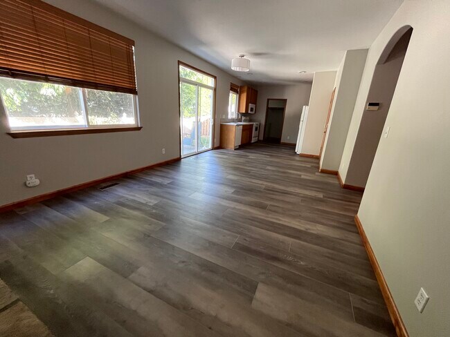 Building Photo - 17210 SE 21st St