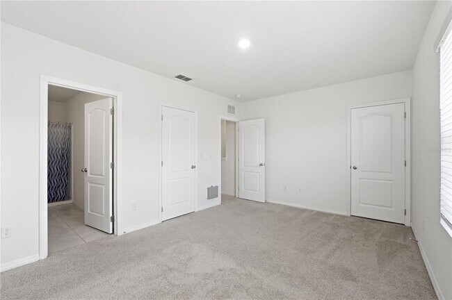Building Photo - 1228 Yellow Finch Dr