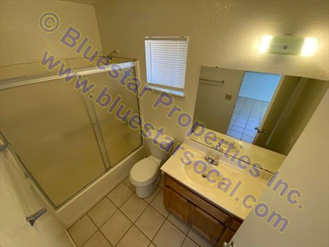 Building Photo - GREAT LOCATION!! Property in HESPERIA CA!!...