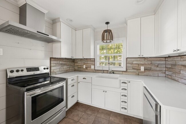 Building Photo - 1036 Jackson St