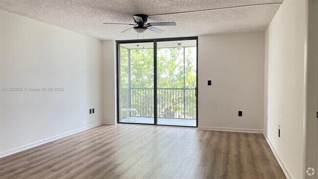Building Photo - 5550 NW 44th St