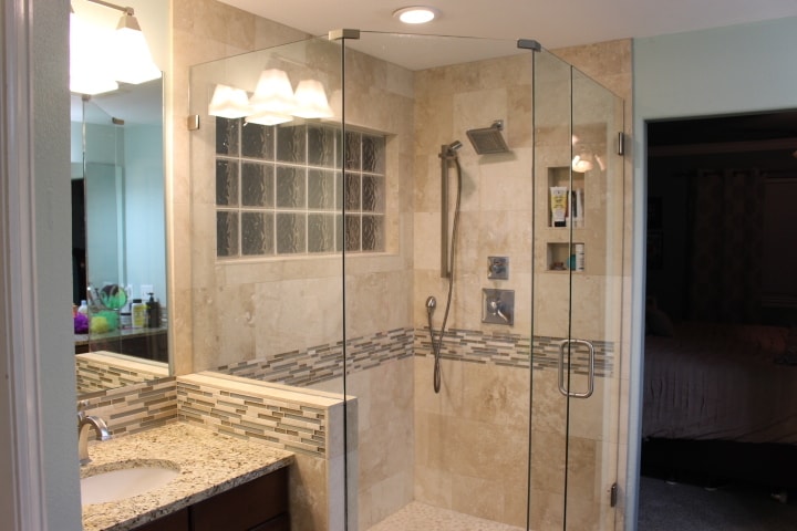 Newly Renovated Master Bathroom - 2526 WOODROSE PL