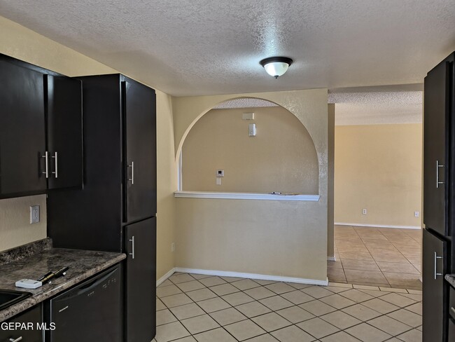 Building Photo - 11668 Carlos Moran Ct