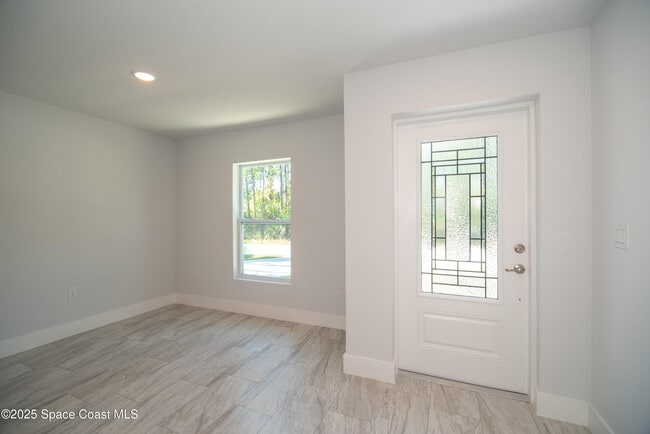 Building Photo - 1241 Platt Ave SW