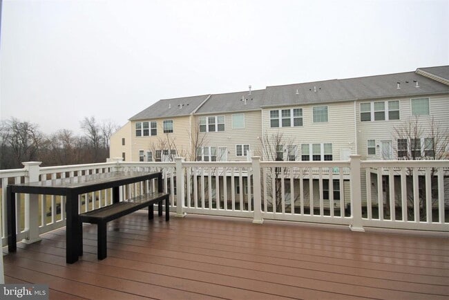 Building Photo - 609 Ellison Dr