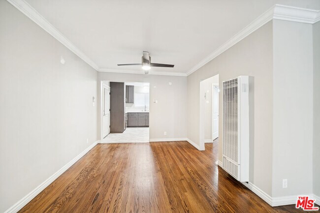 Building Photo - 3652 Carmona Ave