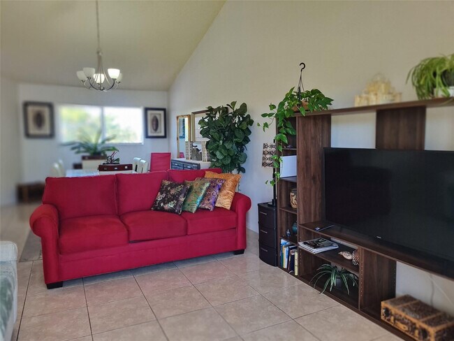 Building Photo - 3421 NW 44th St