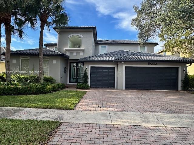 Building Photo - 19232 N Gardenia Ave