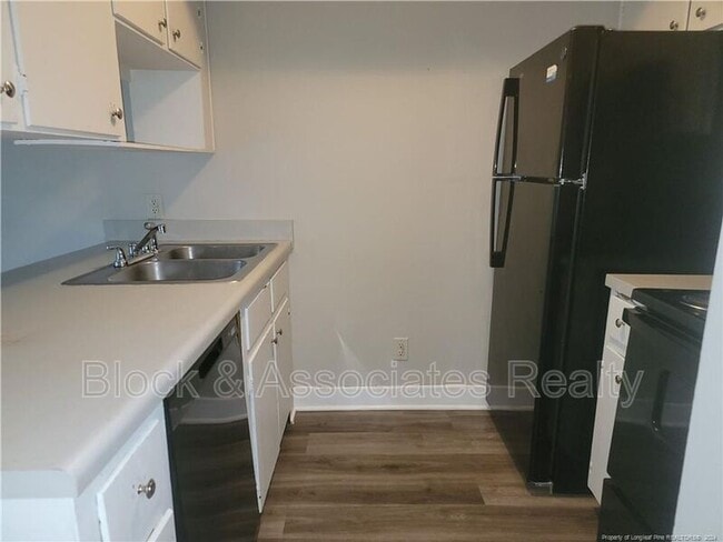 Building Photo - 304 Wheel Hollow Trail