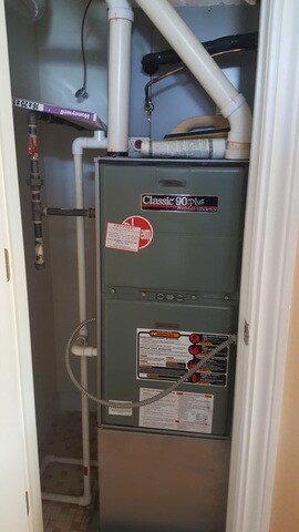 Building Photo - 5150 N Avers Ave