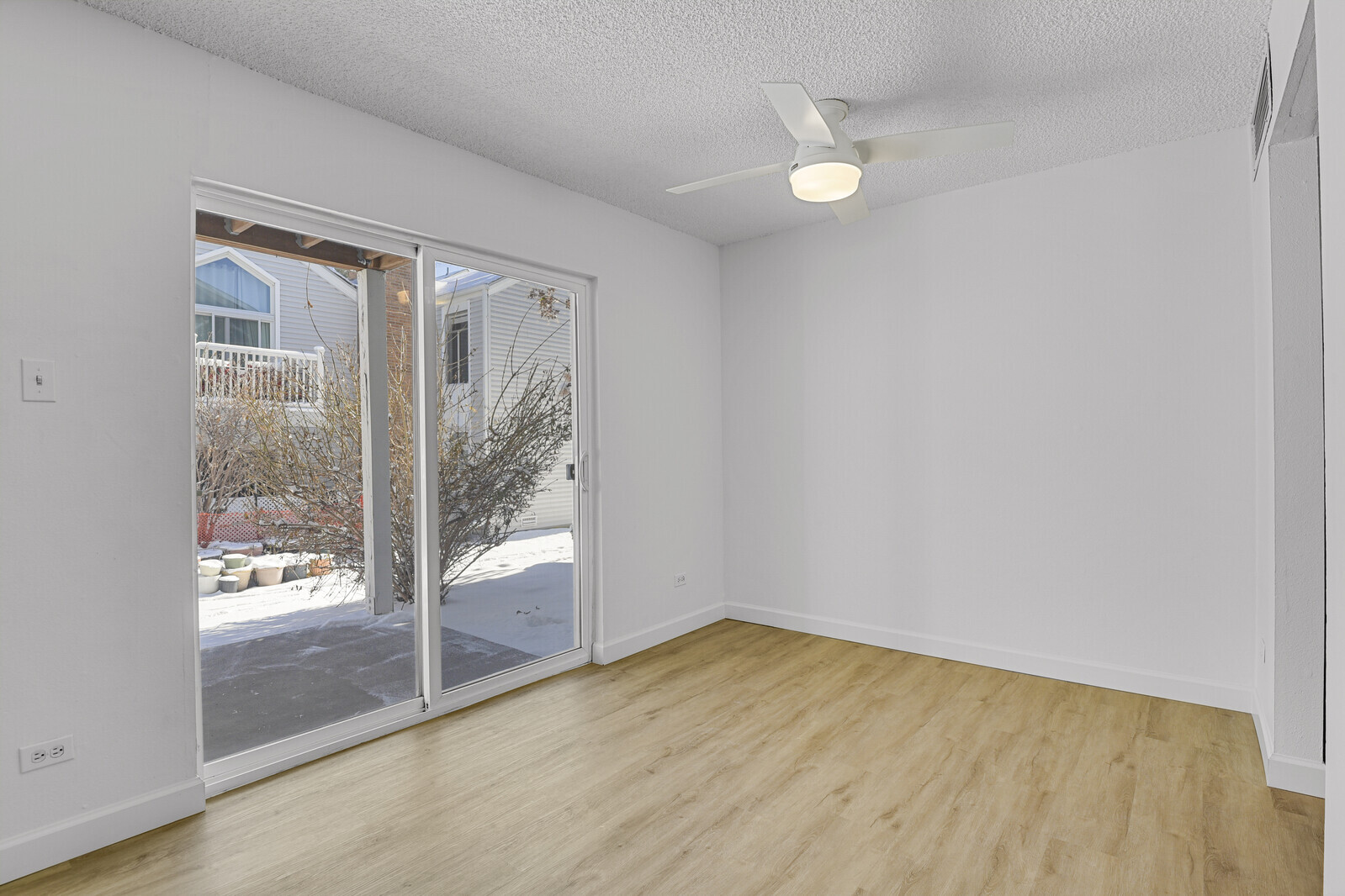 Building Photo - 3369 S Monaco Pky