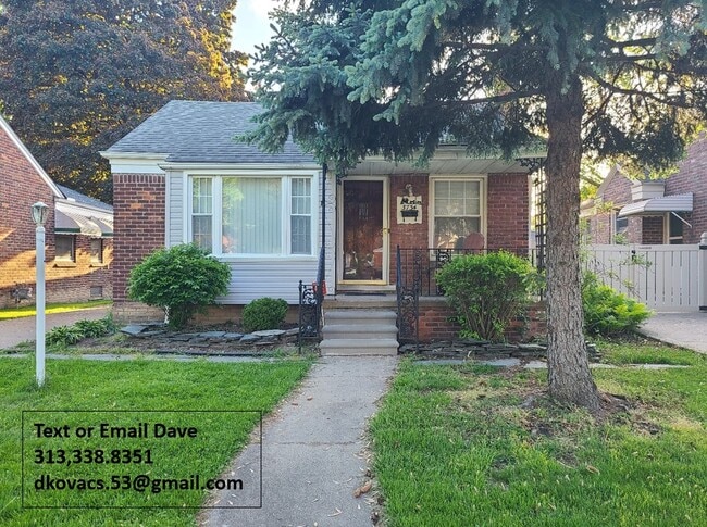 Primary Photo - 3734 Roosevelt St