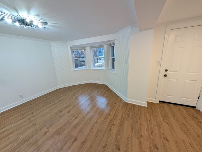 Building Photo - 3823 N Whipple St