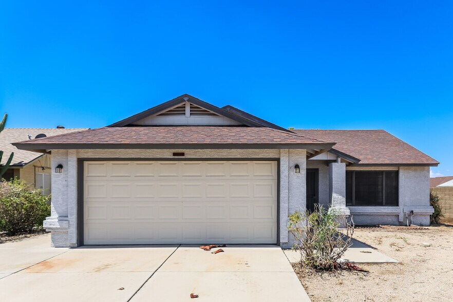 Primary Photo - 20814 N 31st Dr