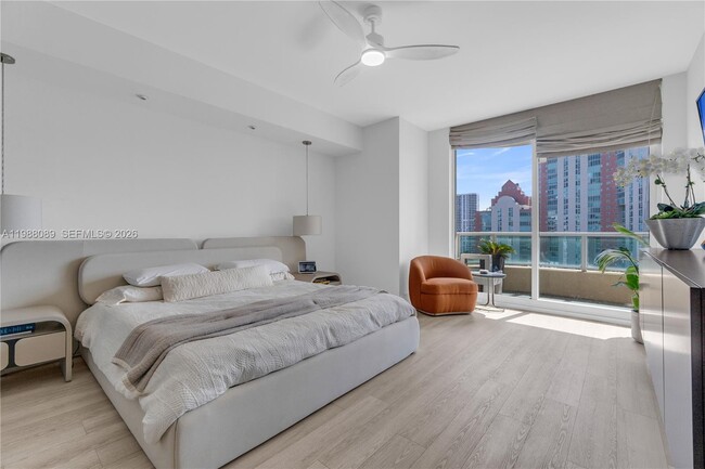 Building Photo - 3340 NE 190th St