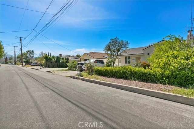 Building Photo - 10533 Fernglen Ave