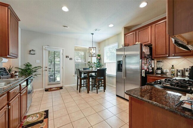 Building Photo - 1500 Huckleberry Ln