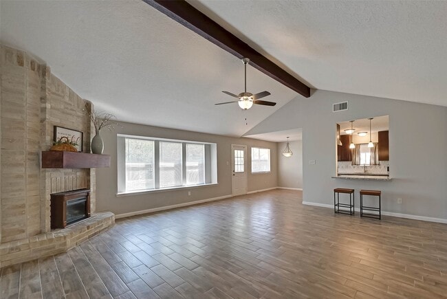 Building Photo - 1003 Shadow Mountain Dr