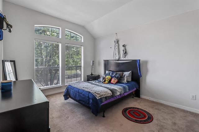 Building Photo - 2209 Micarta Dr