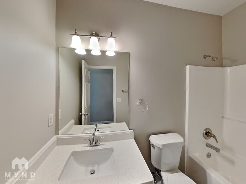 Building Photo - 3485 Bridle Brook Dr NE