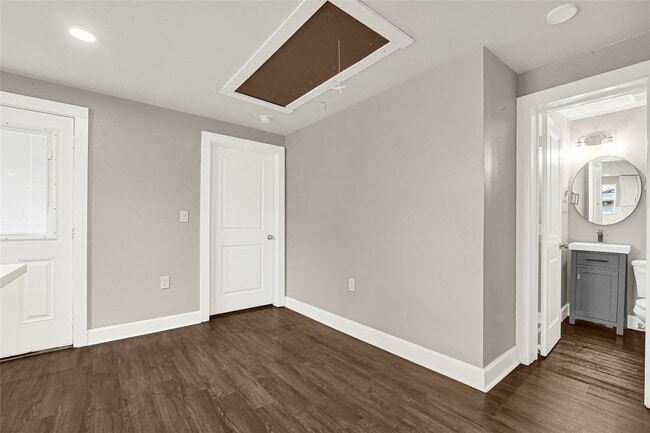 Building Photo - 7515 Laredo St