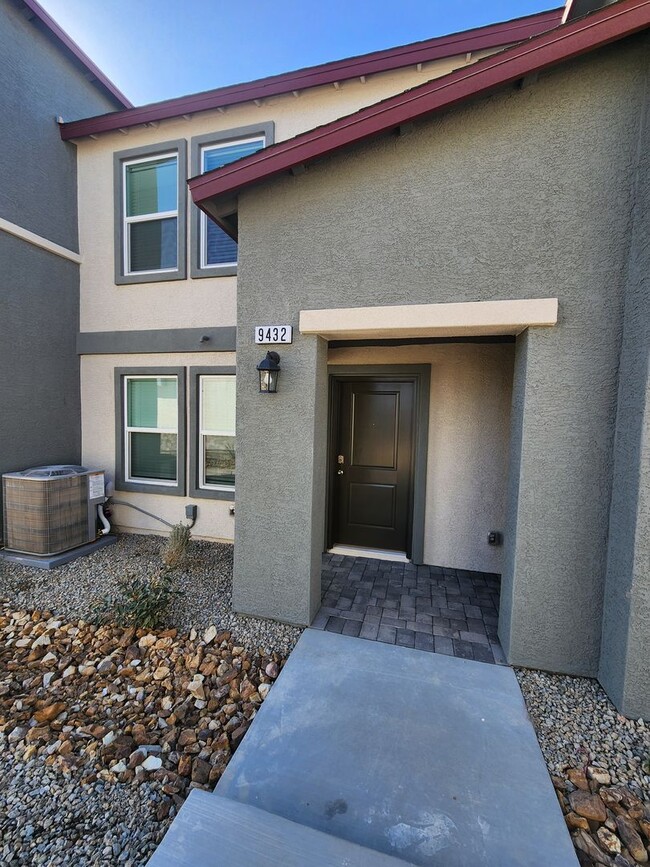 Building Photo - Brand New 3-Bedroom Townhouse with Upgrade...