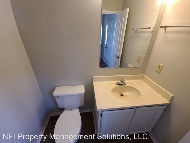 Building Photo - 2 br, 1.5 bath House - 1329 Foxborough Dr