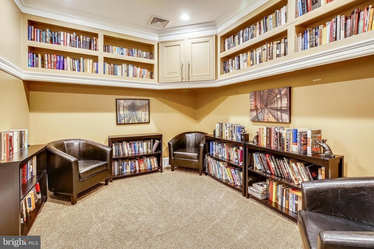 Library - 2321 25th St S