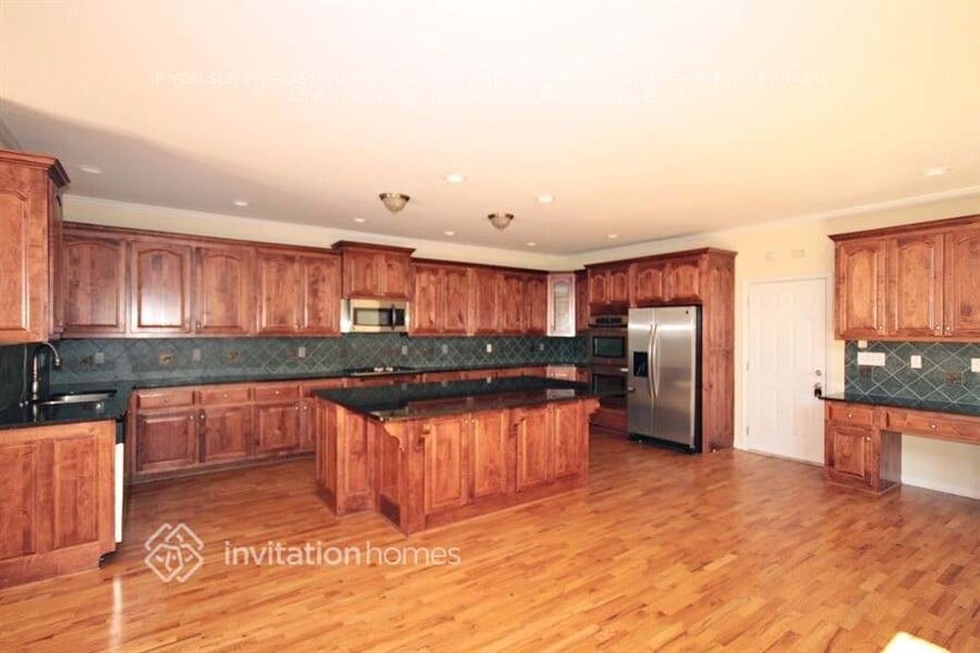 Building Photo - 2049 Mapmaker Dr NE