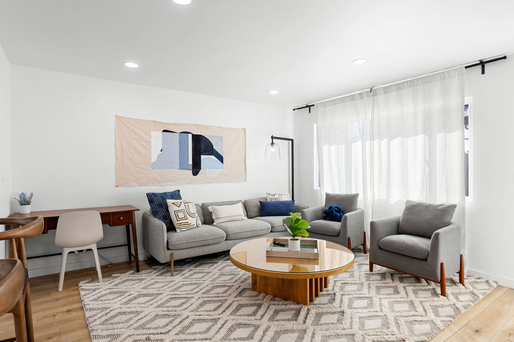 Building Photo - 321 N Gertruda Ave