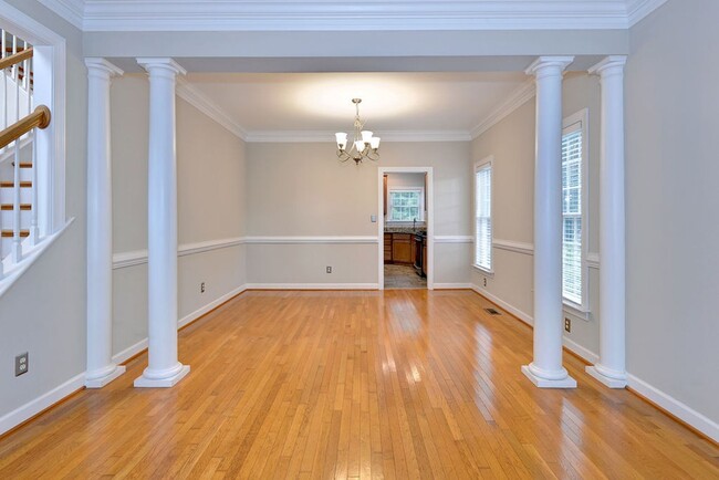 Building Photo - Beautiful York County Home!