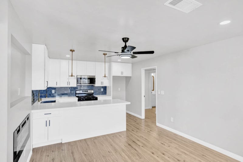 Building Photo - 526 Olive St