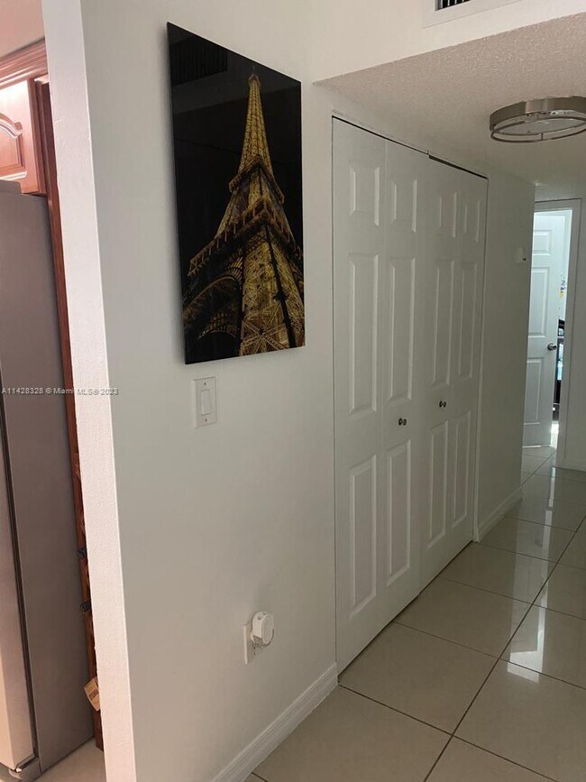 Building Photo - 9440 W Flagler St