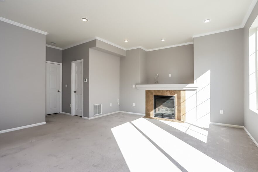 Building Photo - 3650 Sky Church Dr