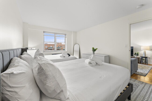 Building Photo - 175 Freeman St