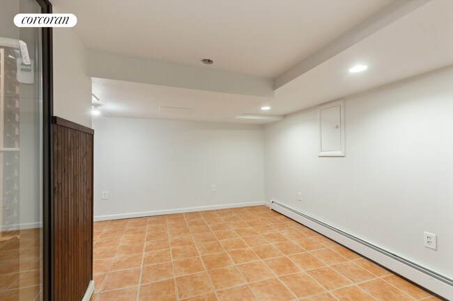 Building Photo - 408 4th St