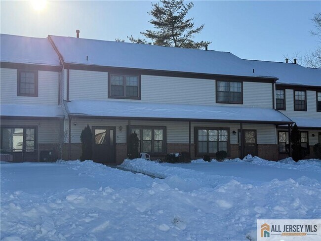 Building Photo - 123 Aspen Dr