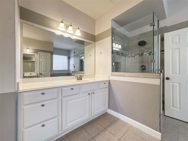 Building Photo - 12805 Flat Creek Dr