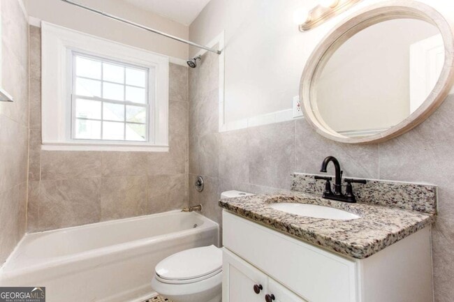 Building Photo - 1665 Beecher St SW