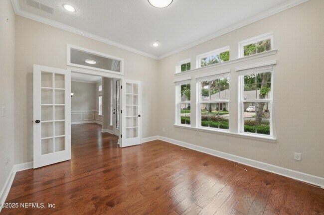 Building Photo - 2600 Wrightson Dr