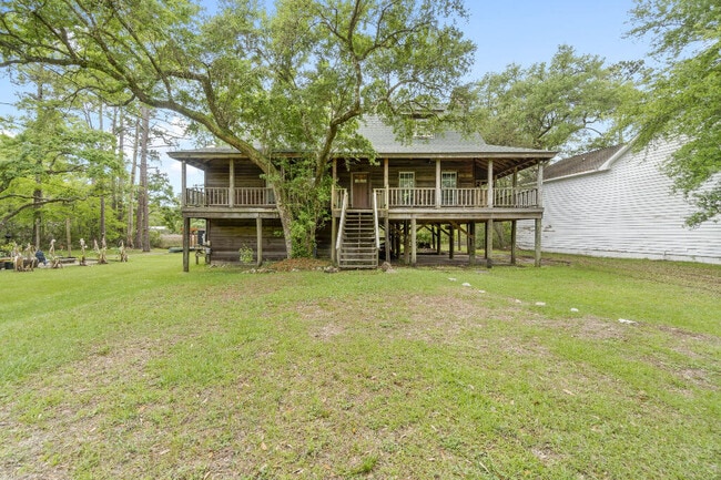 Building Photo - 1882 Lodgepole Dr