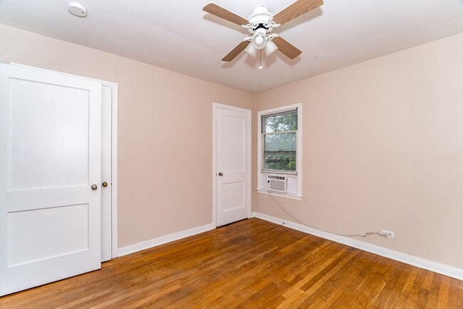 Building Photo - TERRELL HEIGHTS DUPLEX - ALAMO HEIGHTS I.S.D.